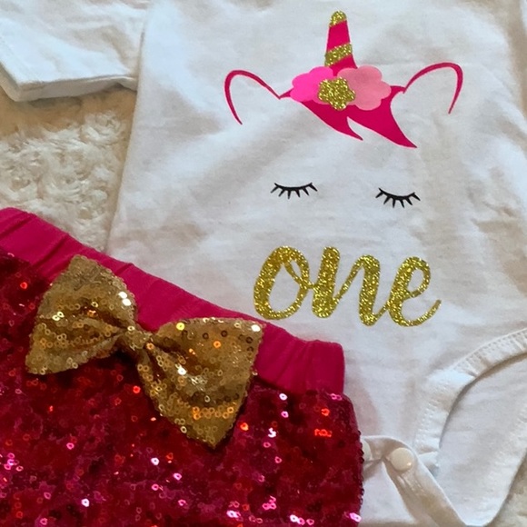“One” Unicorn Onesie with Pink Sparkle Shorts NWT - Picture 2 of 3